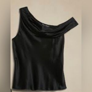 ✨NWT BANANA REPUBLIC Danae Silk One Shoulder Top